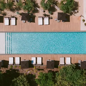 https://domaine-de-la-pierre-blanche.fr-provencehotel.com